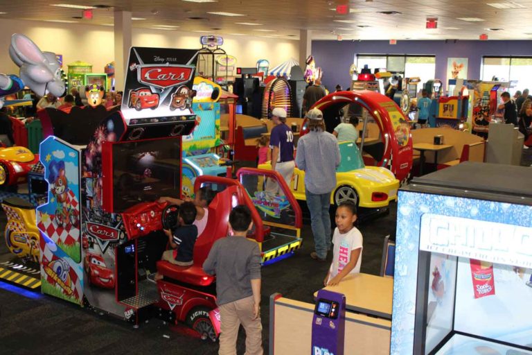 6 Things You Didn't Know About Chuck E. Cheese's - Uplifting Mayhem